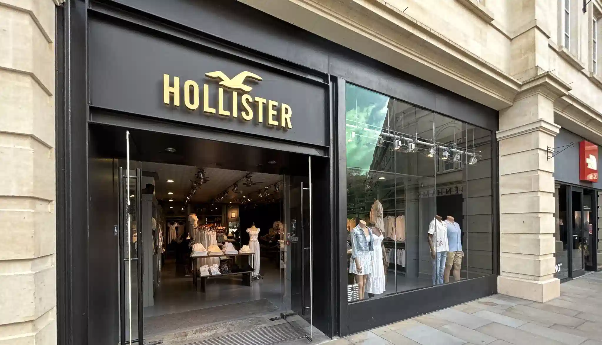 Banner 1 - Hollister &Ouml;sterreich Online Shop