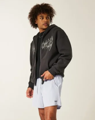 Active Shorts mit Logo in mittlerer Oberschenkellänge