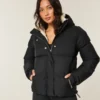 Allwetter-Daunenjacke mit Kunstfellfutter Allwetter-Daunenjacke mit Kunstfellfutter