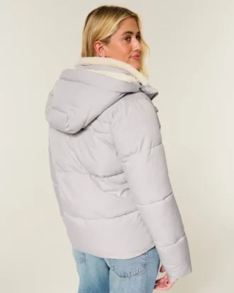 Allwetter-Daunenjacke mit Kunstfellfutter
