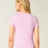 Baby-T-Shirt aus weichem, nahtlosem Stretchstoff Baby-T-Shirt aus weichem, nahtlosem Stretchstoff