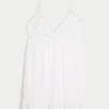Babydoll-Minikleid mit Kordelverzierung Babydoll-Minikleid mit Kordelverzierung