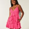 Babydoll-Minikleid mit V-Ausschnitt und Rüschen Babydoll-Minikleid mit V-Ausschnitt und Rüschen