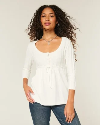 Babydoll-Pullover mit Zopfmuster Babydoll-Pullover mit Zopfmuster