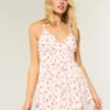 Babydoll-Strampler mit offenem Rücken