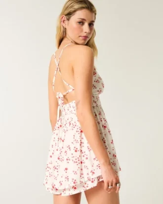 Babydoll-Strampler mit offenem Rücken