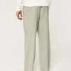Baggy-Hose aus Leinenmischgewebe mit elastischem Bund Baggy-Hose aus Leinenmischgewebe mit elastischem Bund