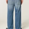 Baggy-Jeans mit Alien-Grafik in mittlerer Waschung Baggy-Jeans mit Alien-Grafik in mittlerer Waschung