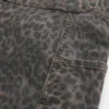 Baggy-Jeans mit Leopardenmuster Baggy-Jeans mit Leopardenmuster