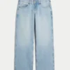 Baggy-Jeans mit niedriger Leibhöhe, heller Waschung und Nietenverzierungen Baggy-Jeans mit niedriger Leibhöhe, heller Waschung und Nietenverzierungen