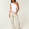 Baggy-Jeans mit niedriger Leibhöhe im Y2K-Camouflage-Look Baggy-Jeans mit niedriger Leibhöhe im Y2K-Camouflage-Look