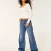 Baggy-Jeans mit niedriger Leibhöhe und dunkler Waschung Baggy-Jeans mit niedriger Leibhöhe und dunkler Waschung