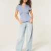 Baggy-Jeans mit niedriger Leibhöhe und heller Waschung Baggy-Jeans mit niedriger Leibhöhe und heller Waschung
