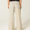 Baggy-Jeans mit niedriger Leibhöhe und heller Waschung Baggy-Jeans mit niedriger Leibhöhe und heller Waschung