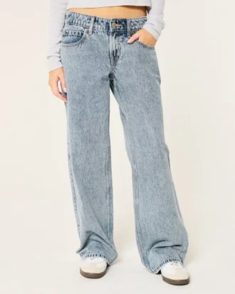 Baggy-Jeans mit niedriger Leibhöhe und mittlerer Waschung