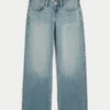 Baggy-Jeans mit niedriger Leibhöhe und mittlerer Waschung Baggy-Jeans mit niedriger Leibhöhe und mittlerer Waschung