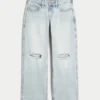 Baggy-Jeans mit niedriger Leibhöhe und Rissen in heller Waschung Baggy-Jeans mit niedriger Leibhöhe und Rissen in heller Waschung