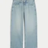 Baggy-Jeans mit niedriger Leibhöhe und Used-Look Baggy-Jeans mit niedriger Leibhöhe und Used-Look