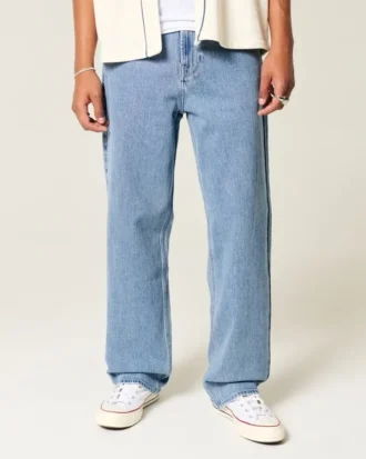Baggy-Jeans mit Stickerei in mittlerer Waschung