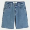 Baggy-Jeansshorts mit gesticktem Logo