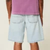 Baggy-Jeansshorts mit Kettenstickerei Baggy-Jeansshorts mit Kettenstickerei