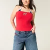 Baggy-Jeansshorts mit niedriger Leibhöhe, dunkler Waschung und amerikanischer Flagge Baggy-Jeansshorts mit niedriger Leibhöhe, dunkler Waschung und amerikanischer Flagge