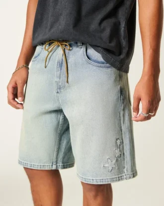 Baggy-Shorts aus Denim mit Sternstickerei