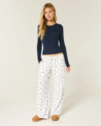 Bequeme gerippte Hose mit weitem Bein