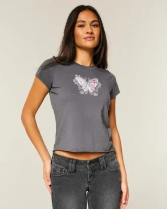 Bequemes, figurumspielendes T-Shirt mit Schmetterlingsmotiv