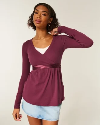 Bequemes langärmeliges Babydoll-Oberteil mit Wickelausschnitt