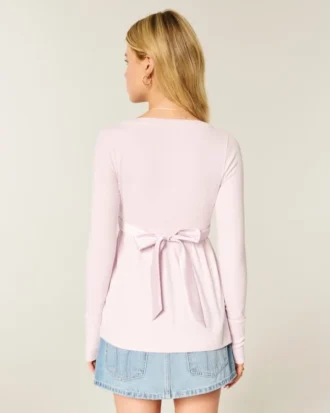 Bequemes langärmeliges Babydoll-Oberteil mit Wickelausschnitt