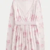 Bequemes langärmeliges Babydoll-Oberteil mit Wickelausschnitt Bequemes langärmeliges Babydoll-Oberteil mit Wickelausschnitt