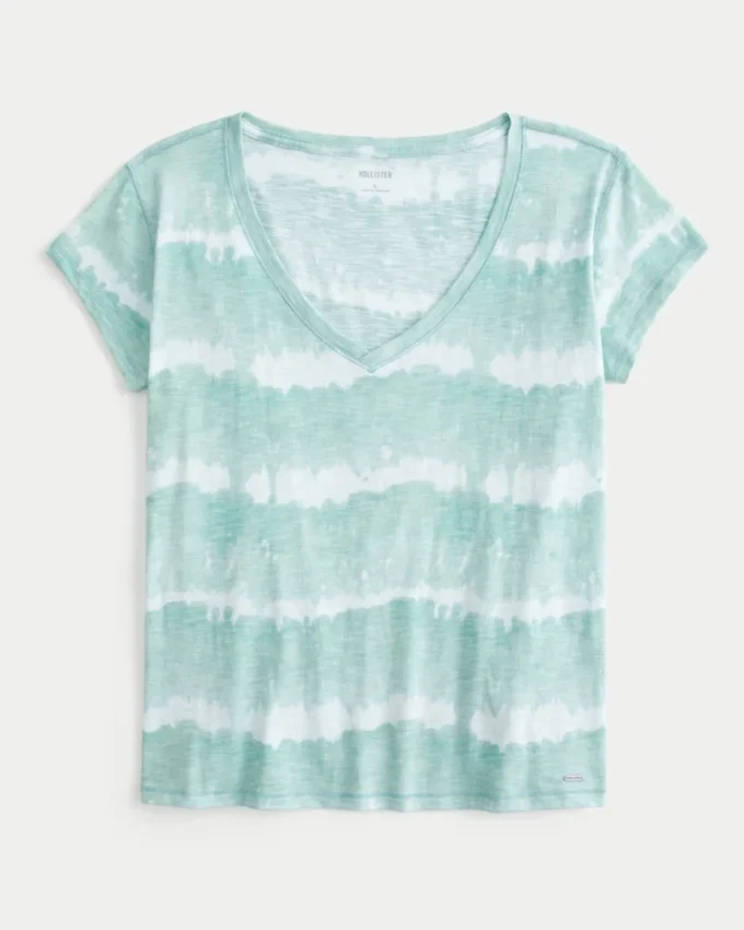 Bequemes T-Shirt mit V-Ausschnitt