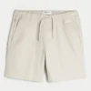 Über dem Knie endende Twill-Shorts zum Hineinschlüpfen Über dem Knie endende Twill-Shorts zum Hineinschlüpfen