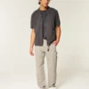 Bestickte, locker sitzende Malerjeans Bestickte, locker sitzende Malerjeans