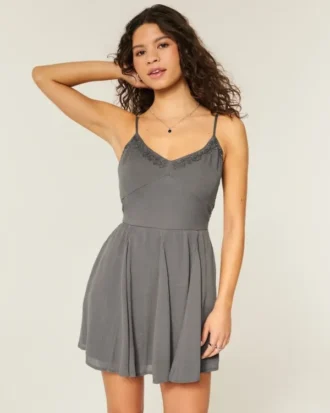Besticktes Minikleid