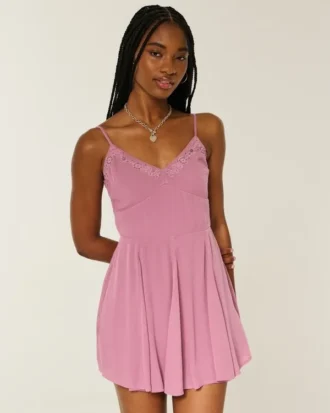 Besticktes Minikleid