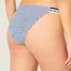 Bikini-Höschen mit doppeltem Träger und Häkchenverzierung