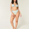 Bikini-Oberteil mit Rüschenrand