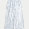 Blaue Baggy-Jogginghose mit Camouflage-Muster