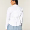 Bluse mit Spitzenbesatz und Knopfleiste