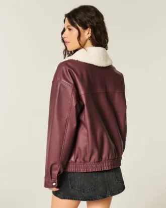 Bomberjacke mit Sherpa-Kragen und Kunstleder