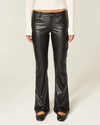 Bootcut-Hose aus Kunstleder mit niedriger Leibhöhe