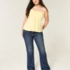 Bootcut-Jeans mit niedriger Leibhöhe und dunkler Waschung Bootcut-Jeans mit niedriger Leibhöhe und dunkler Waschung
