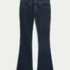 Bootcut-Jeans mit niedriger Leibhöhe und dunkler Waschung Bootcut-Jeans mit niedriger Leibhöhe und dunkler Waschung