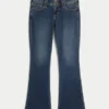 Bootcut-Jeans mit niedriger Leibhöhe und dunkler Waschung Bootcut-Jeans mit niedriger Leibhöhe und dunkler Waschung