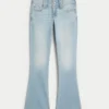 Bootcut-Jeans mit niedriger Leibhöhe und heller Waschung Bootcut-Jeans mit niedriger Leibhöhe und heller Waschung