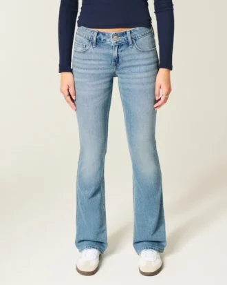 Bootcut-Jeans mit niedriger Leibhöhe und mittlerer Waschung
