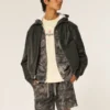 Camouflage-Fleece-Shorts über dem Knie