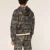Camouflage-Fleece-Shorts über dem Knie